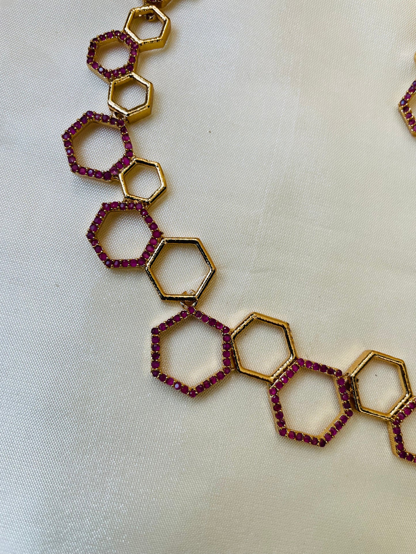 Hexagon premium necklace