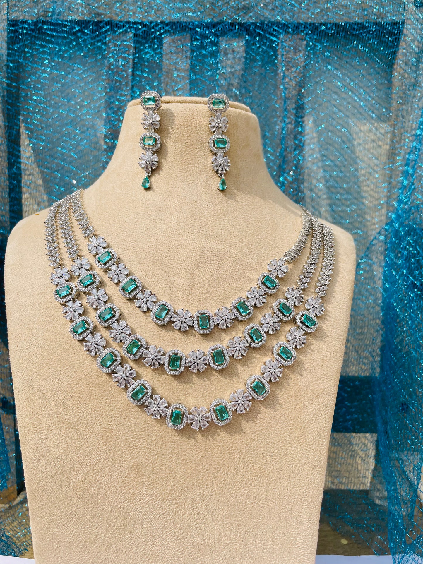 AQUA TRIPLE LAYERED NECKLACE-Elegance46