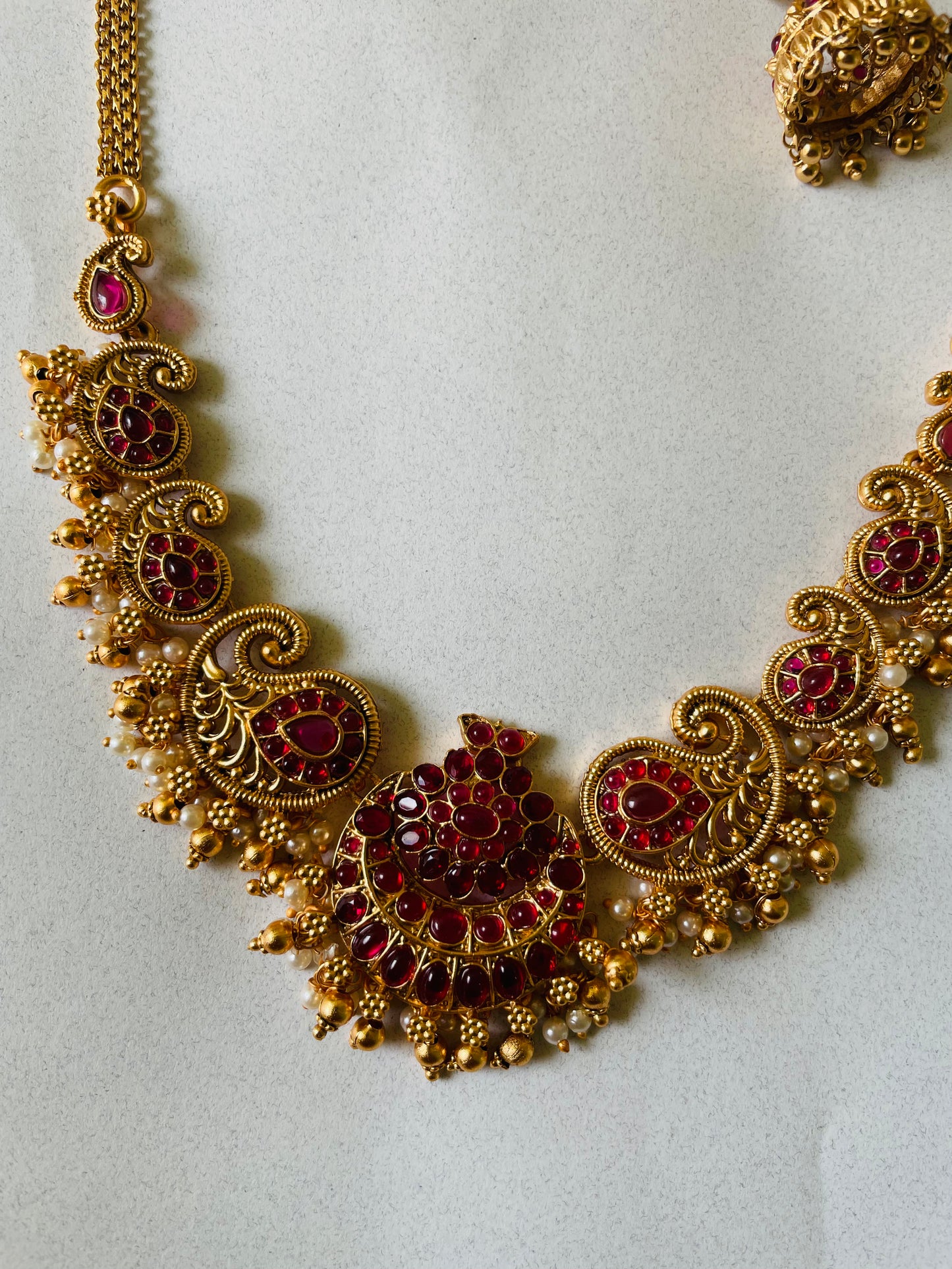 Shanku Ruby stone necklace