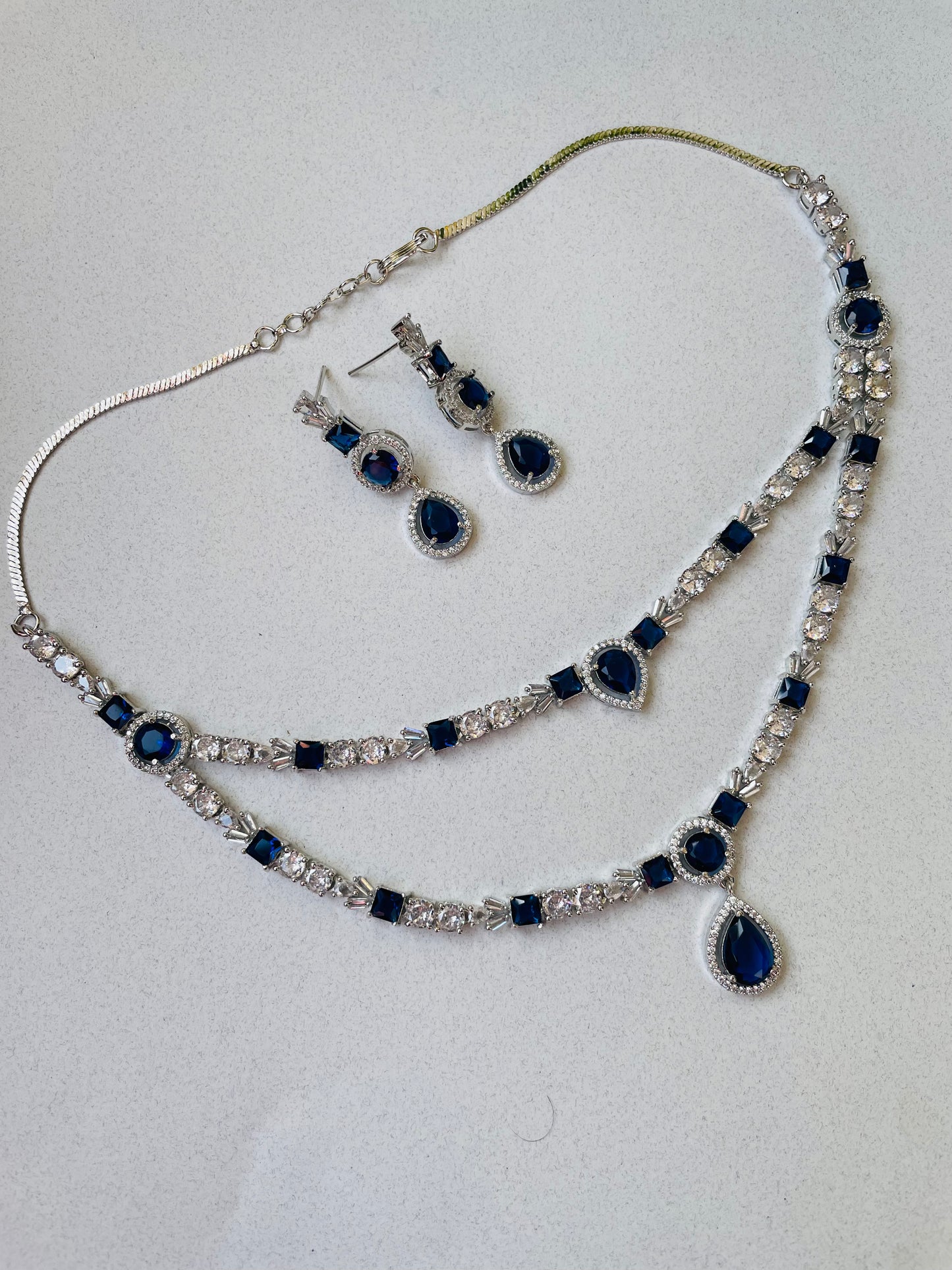 BLUE  LAYERED NECKLACE-Elegance139