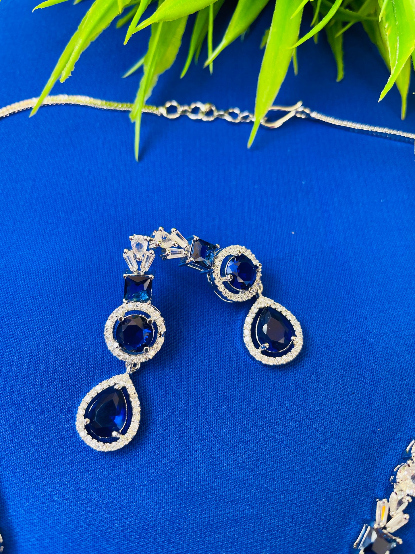 BLUE  LAYERED NECKLACE-Elegance139