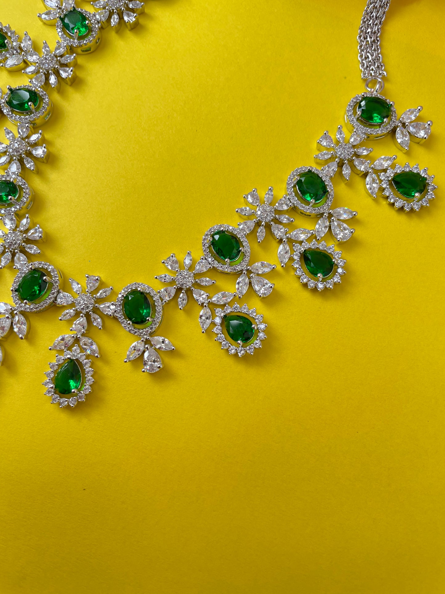 Green Choker Layer Necklace-Elegance4