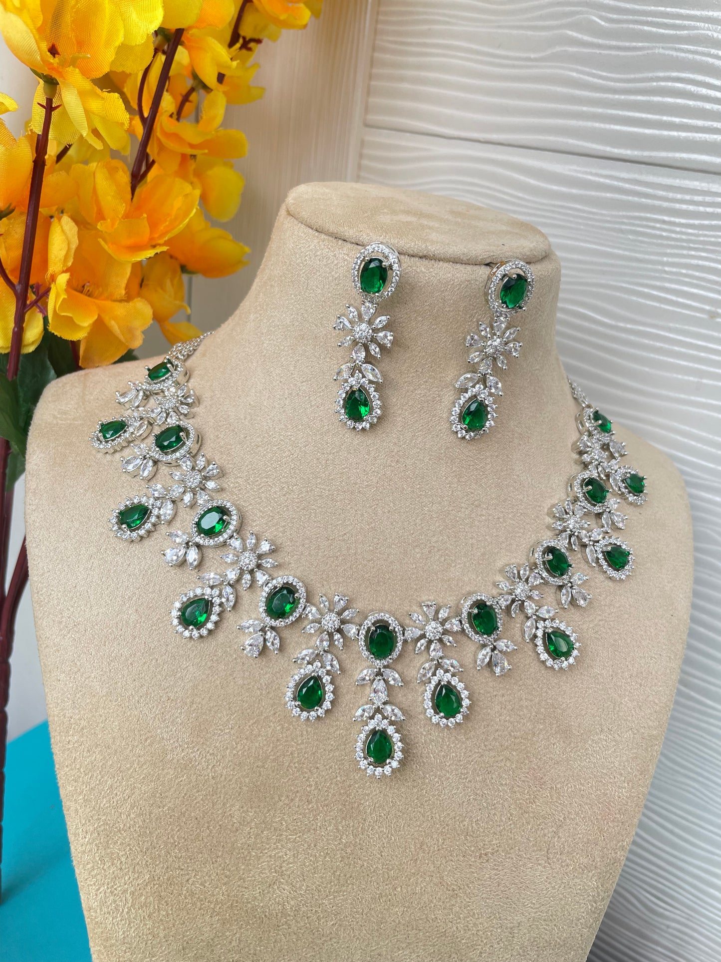 Green Choker Layer Necklace-Elegance4