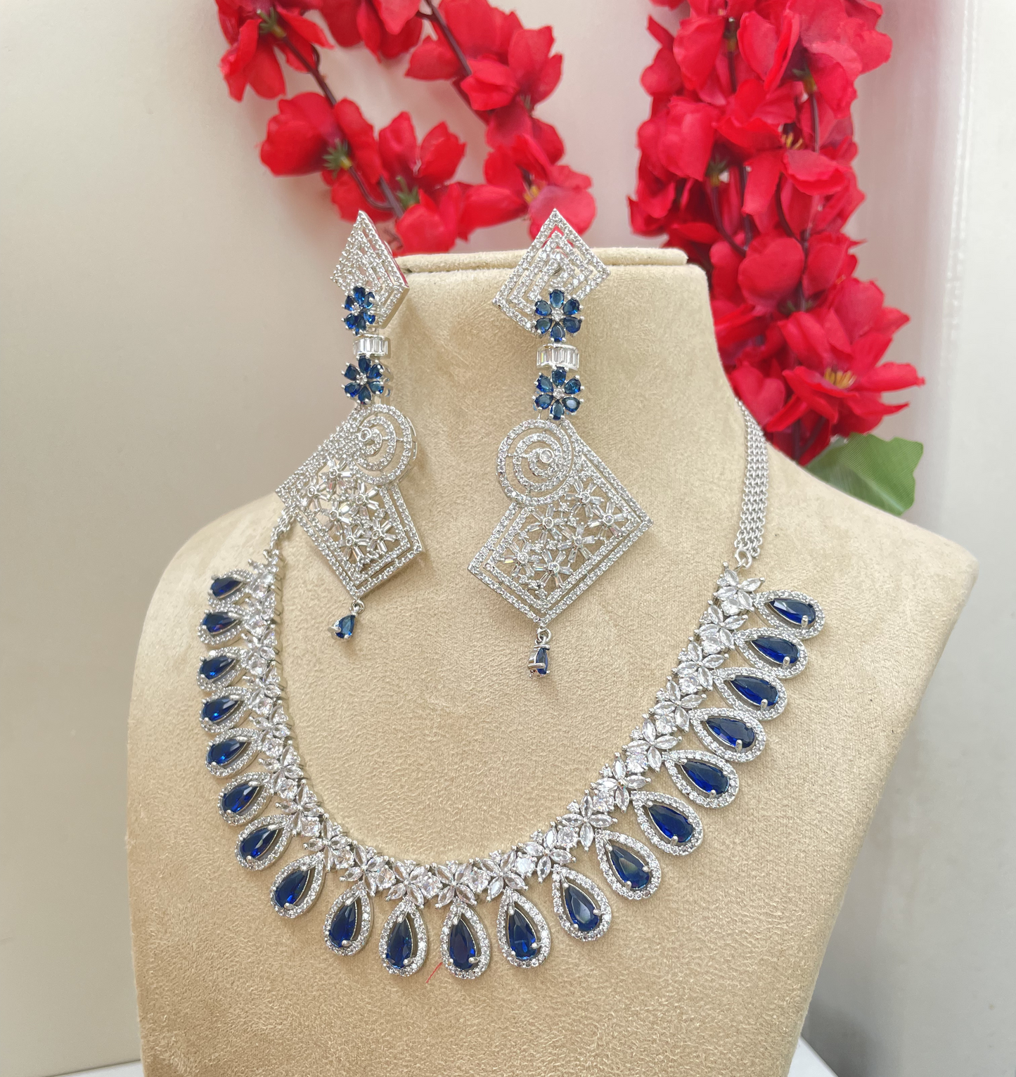 ZIRCONIA NECKLACE-Elegance10